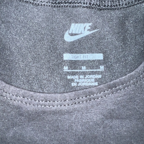 Nike women’s sports bra black w/white lettering on elastic and black swoosh NWT - Picture 4 of 6